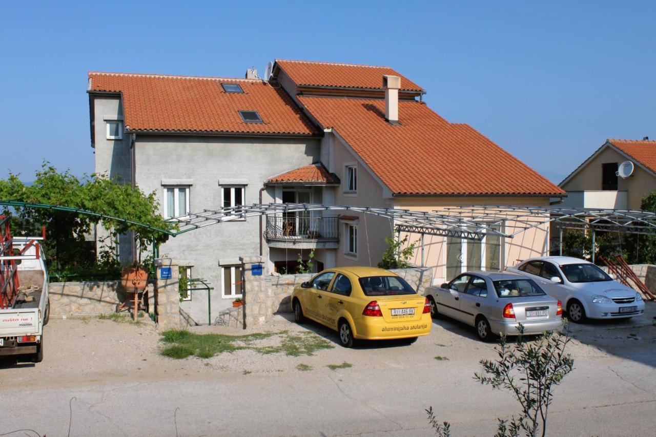 Apartments And Rooms With Parking Space Njivice, Krk - 5458 Exterior photo