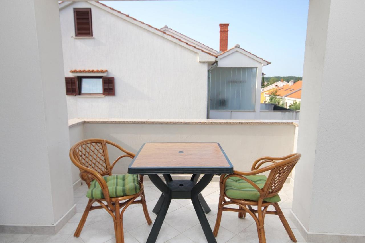 Apartments And Rooms With Parking Space Njivice, Krk - 5458 Exterior photo
